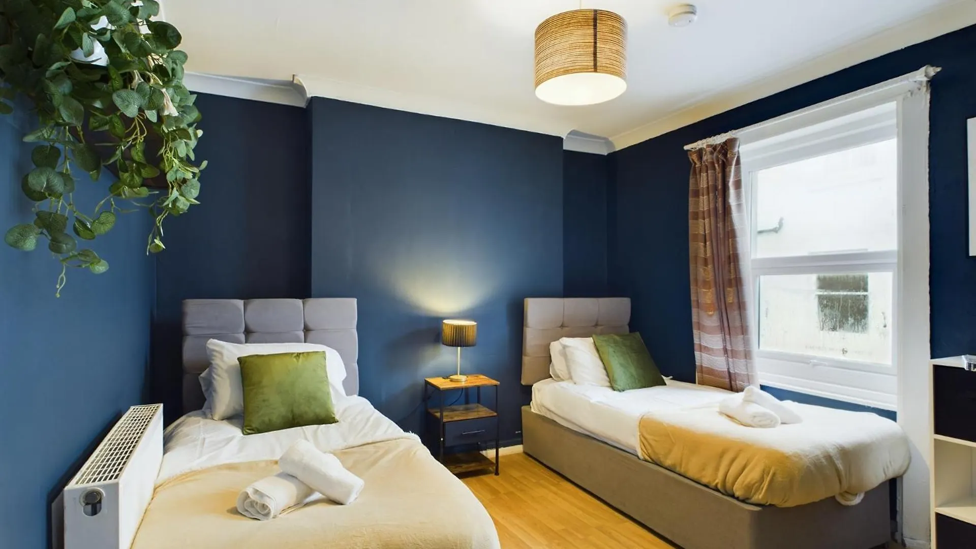 Pool Table Brighton 4 Bed Flat For 6 Guests公寓